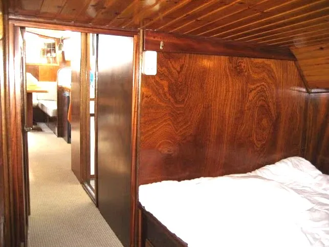 Motortjalk “De Witte Beer”