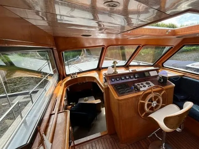 van der Valk Yachts Super Value 1490