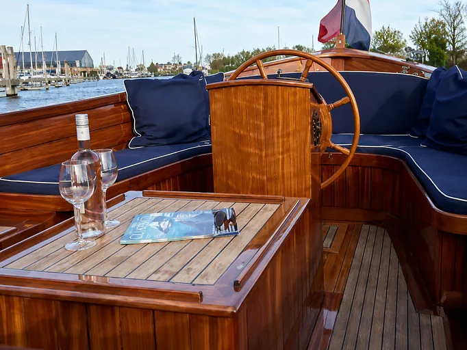 Wester Engh 810 Classic met boegschoef