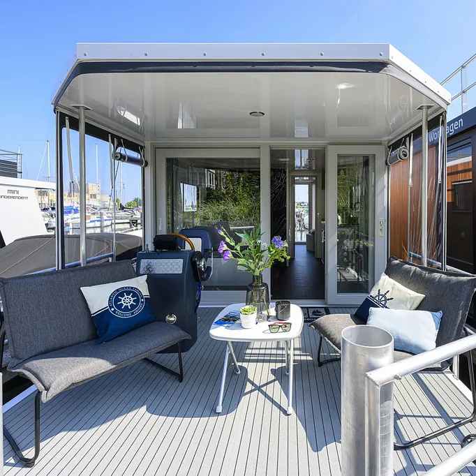 Flexmobil Houseboat