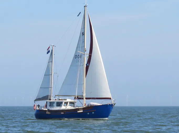 Fisher 34 - Vesta