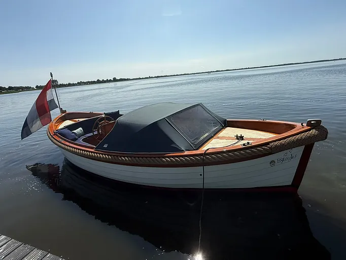 Wester Engh 810 Classic met boegschoef