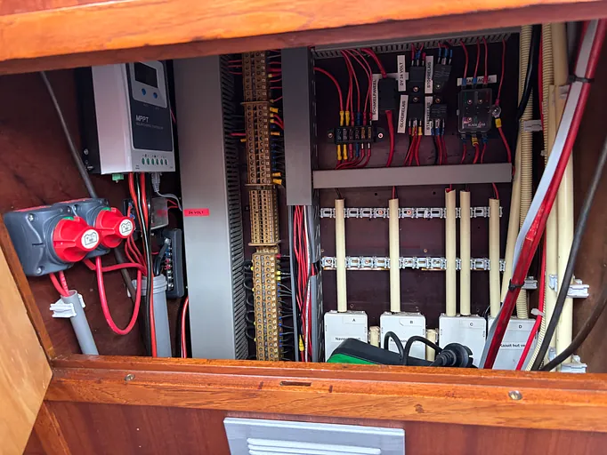 De Jong Kruiser 1100 AK