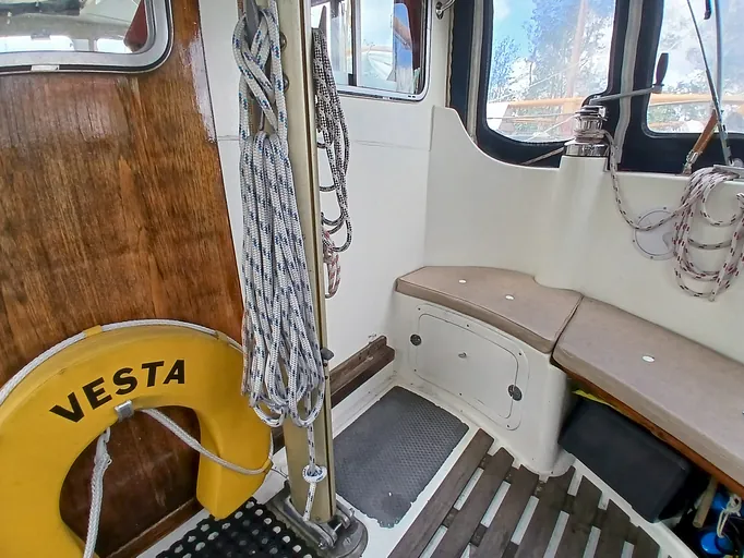 Fisher 34 - Vesta