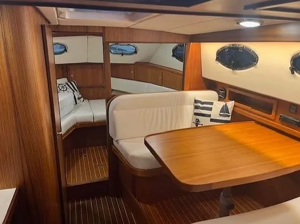 Antaris Retro 10 aft Cabin. Super compleet en in nieuw staat.