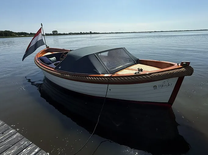 Wester Engh 810 Classic met boegschoef
